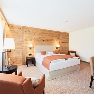 Comfort Zimmer mit Kingsize-Bett